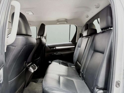 2022-toyota-hilux-revo-2-4-prerunner-high-double-cab-1d0044-slide-thumbnail-6