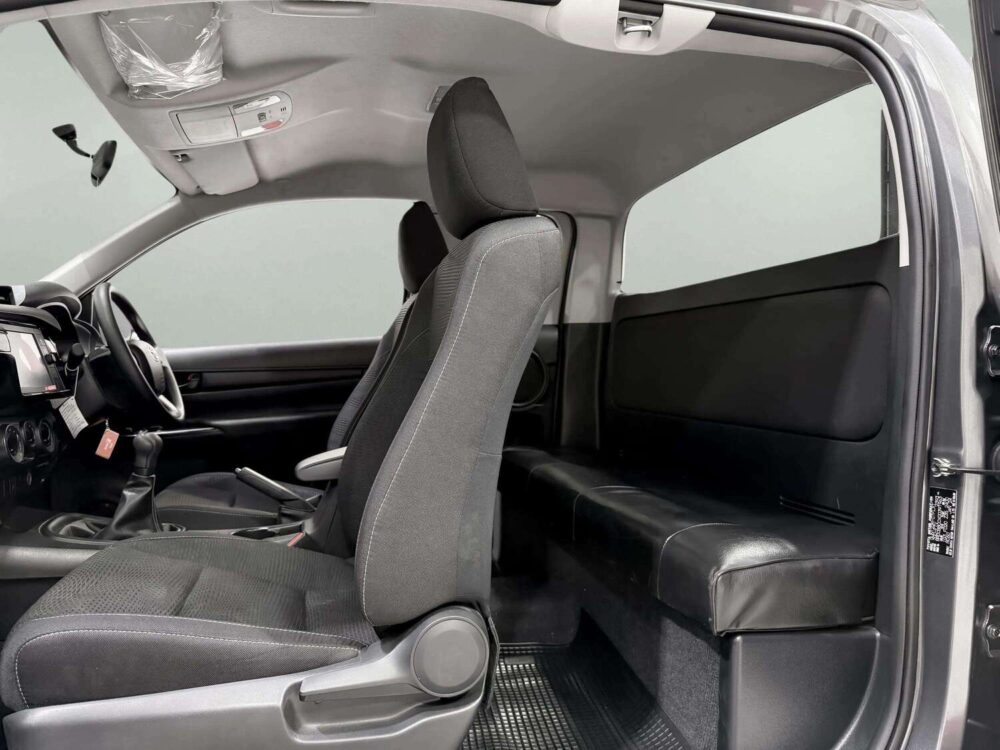 2024 TOYOTA HILUX REVO 2.4 Z EDITION ENTRY SMART CAB  [1D0046] - 7