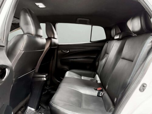 2021-toyota-yaris-1-2-sport-1n0078-slide-thumbnail-6