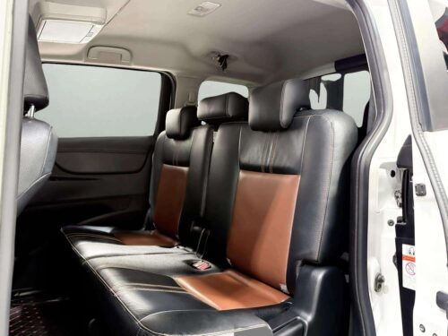 2017-toyota-sienta-1-5-v-1d0083v-slide-thumbnail-6