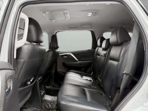 2021-mitsubishi-pajero-sport-2-4-gt-premium-4wd-1n0081-slide-thumbnail-6