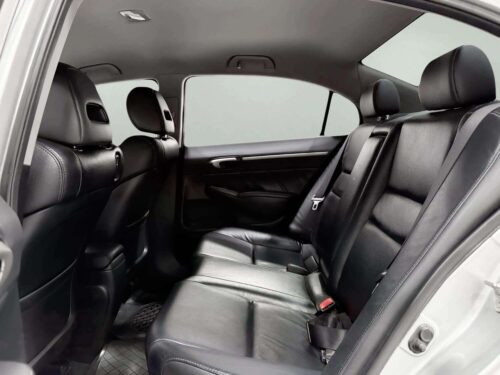 2010-honda-civic-1-8-e-1p2653v-slide-thumbnail-6