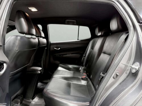 2020-toyota-yaris-1-2-high-1t0029v-slide-thumbnail-6