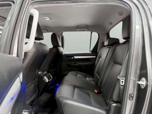 2020-toyota-hilux-revo-2-4-prerunner-high-double-cab-1d0039-slide-thumbnail-6
