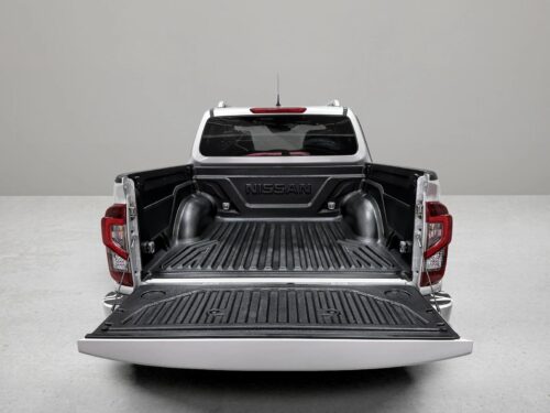 2021-nissan-navara-2-3-vl-4wd-1s1261-slide-thumbnail-7