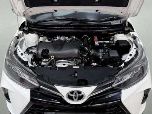2021-toyota-yaris-1-2-sport-1n0078-slide-thumbnail-8