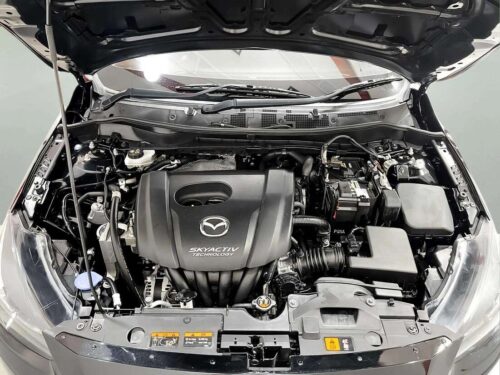 2017-mazda-2-1-3-high-connect-1s1319v-slide-thumbnail-8