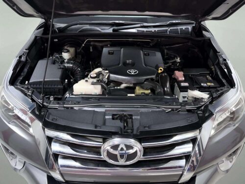 2018-toyota-fortuner-2-4-v-1d0047-slide-thumbnail-8