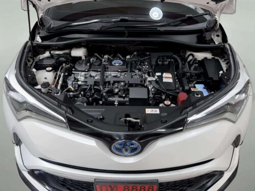 2019-toyota-c-hr-1-8-hv-hi-1n0083v-slide-thumbnail-8