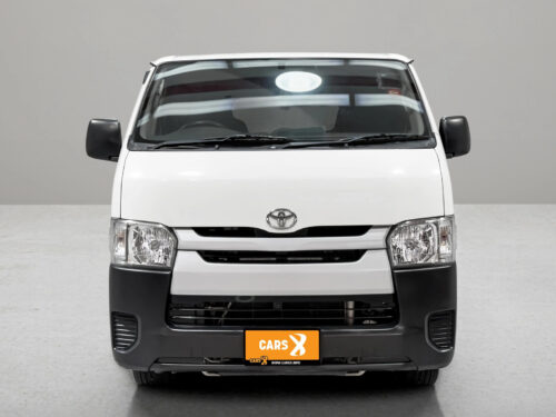 2018-toyota-hiace-3-0-economy-d4d-1d0072v-slide-thumbnail-1