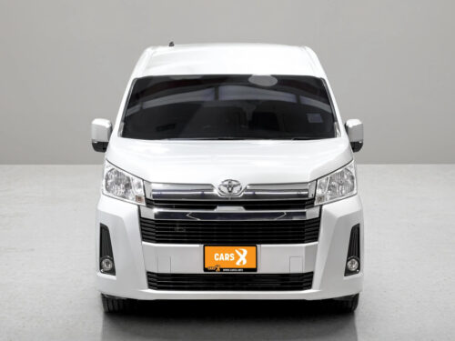 2020-toyota-commuter-2-8-1p2702-slide-thumbnail-0