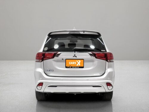 2021-mitsubishi-outlander-phev-2-4-gt-4wd-1p2713-slide-thumbnail-2