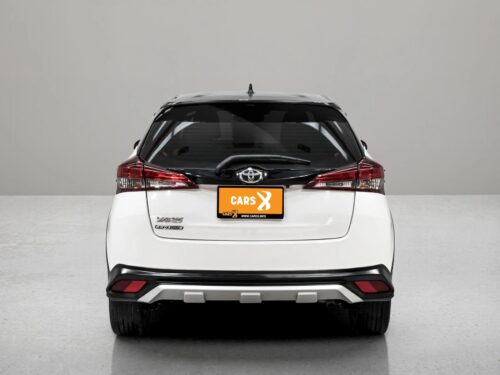 2020-toyota-yaris-1-2-high-cross-1c0076v-slide-thumbnail-2