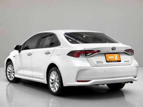 2021-toyota-corolla-altis-1-8-hybrid-smart-1t0043-slide-thumbnail-3