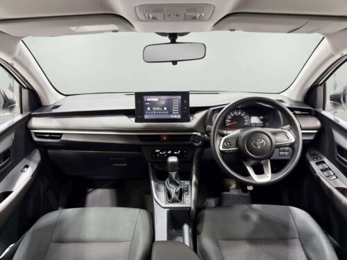 2022-toyota-yaris-ativ-1-2-sport-1a0047-slide-thumbnail-4