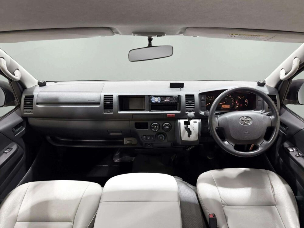 2019 TOYOTA COMMUTER 3.0 D4D  [1D0084] - 5