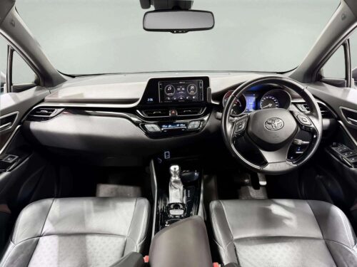 2019-toyota-c-hr-1-8-hv-hi-1p2745v-slide-thumbnail-4