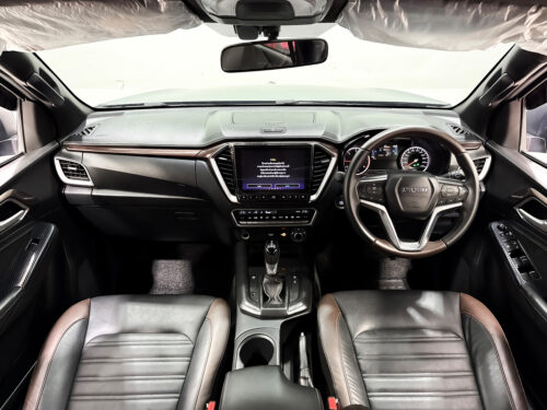 2022-isuzu-d-max-3-0-m-vcross-cab-4-4wd-1n0095v-slide-thumbnail-4