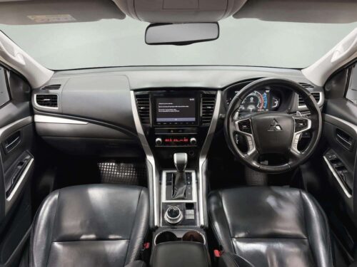 2020-mitsubishi-pajero-sport-2-4-gt-premium-4wd-1p2696-slide-thumbnail-4
