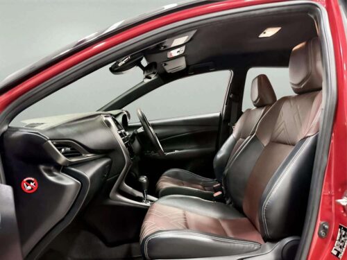 2022-toyota-yaris-1-2-sport-premium-x-urban-1p2726-slide-thumbnail-5