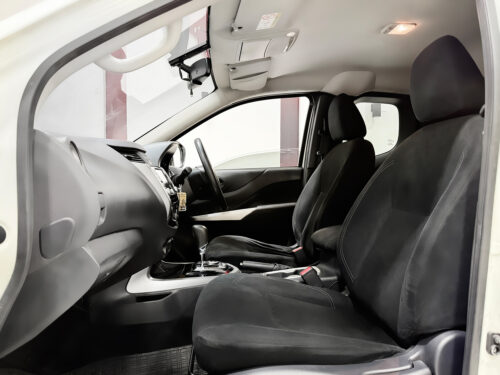 2020-nissan-np300-navara-2-5-calibre-v-king-cab-1a0048-slide-thumbnail-5