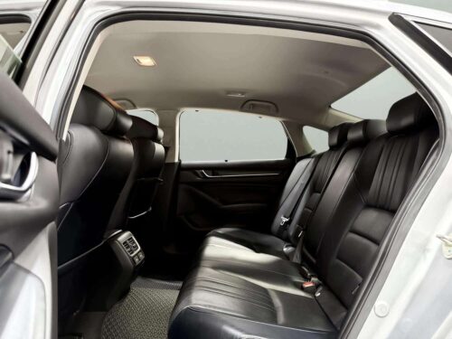 2020-honda-accord-2-0-hybrid-1p2695-slide-thumbnail-6