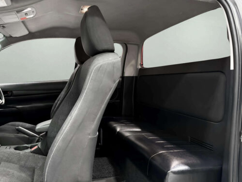 2018-toyota-hilux-revo-2-4-j-plus-prerunner-smart-cab-1p2719v-slide-thumbnail-5