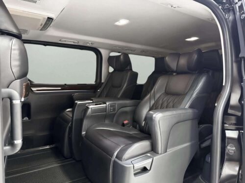 2021-toyota-majesty-2-8-premium-1p2722v-slide-thumbnail-6