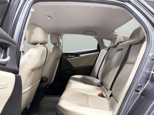 2019-honda-civic-1-8-el-1s1348-slide-thumbnail-6