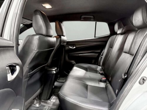 2024-toyota-yaris-1-2-smart-1t0049v-slide-thumbnail-6