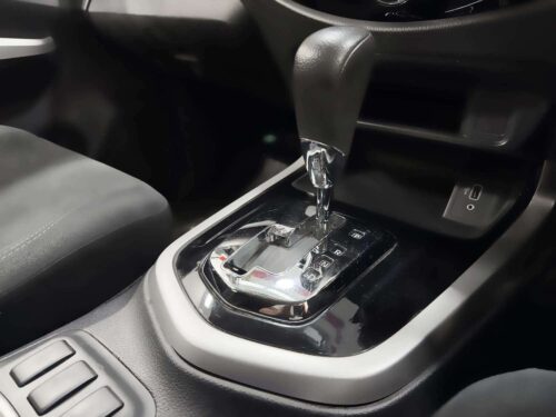 2020-nissan-np300-navara-2-5-calibre-v-king-cab-1a0048-slide-thumbnail-7