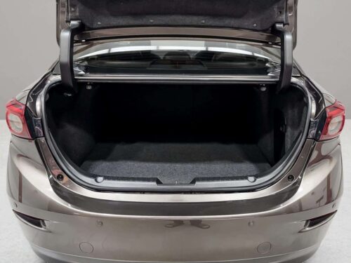 2017-mazda-3-2-0-s-1a0045v-slide-thumbnail-7