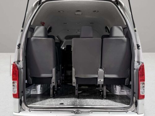 2019-toyota-commuter-3-0-d4d-1d0085-slide-thumbnail-7