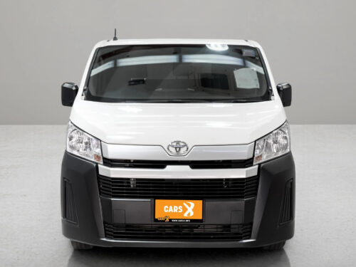 2019-toyota-hiace-2-8-eco-1p2744-slide-thumbnail-1