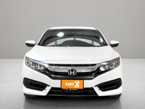 2018-honda-civic-1-8-e-1s1340-slide-thumbnail-1