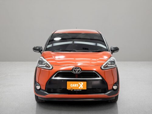 2019-toyota-sienta-1-5-v-1t0052v-slide-thumbnail-1