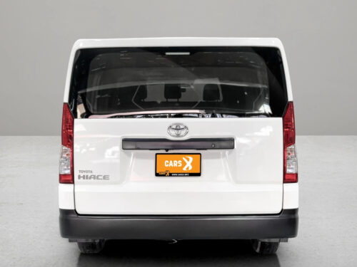 2019-toyota-hiace-2-8-eco-1p2744-slide-thumbnail-2