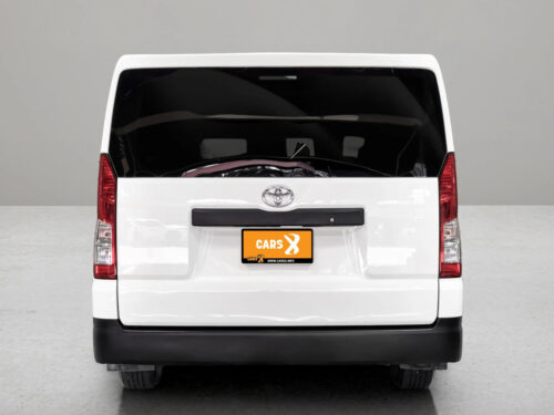 2020-toyota-hiace-2-8-eco-1t0042-slide-thumbnail-2