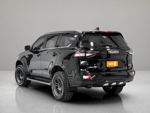 2022-isuzu-mu-x-3-0-ultimate-4wd-1p2778v-slide-thumbnail-3