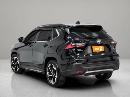 2025-toyota-yaris-cross-1-5-hev-premium-luxury-1p2779v-slide-thumbnail-3