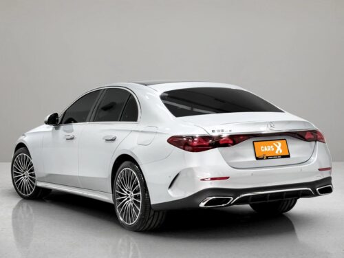 2025-mercedes-benz-e350-2-0-e-amg-dynamic-1p2718-slide-thumbnail-3