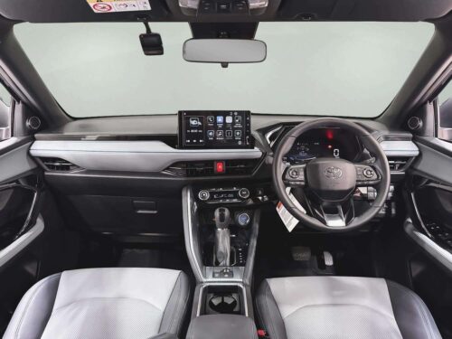 2025-toyota-yaris-cross-1-5-hev-premium-luxury-1p2779v-slide-thumbnail-4