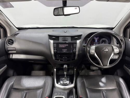 2020-nissan-np300-navara-2-5-calibre-v-king-cab-1c0078-slide-thumbnail-4