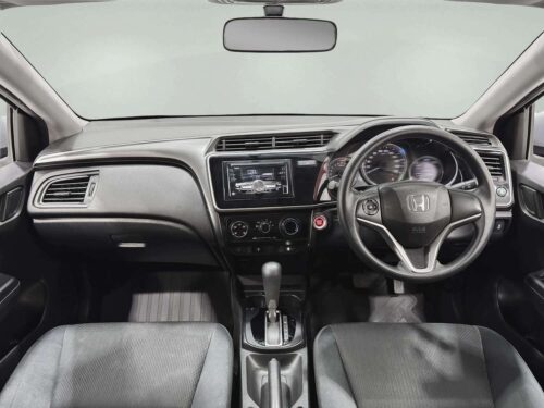 2019-honda-city-1-5-v-1s1328-slide-thumbnail-4
