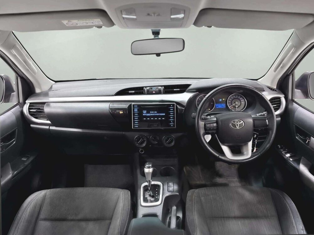 2018 TOYOTA HILUX REVO 2.4 E PRERUNNER  [1P2762] - 5