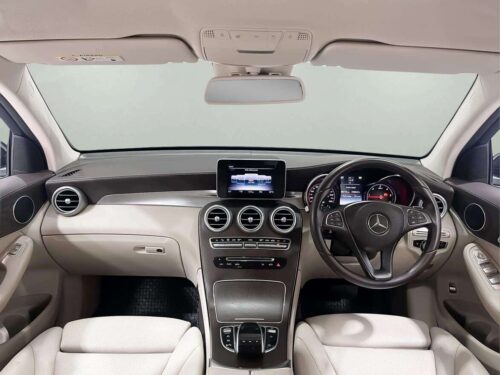 2019-mercedes-benz-glc250-2-1-d-4matic-4wd-1p2723-slide-thumbnail-4