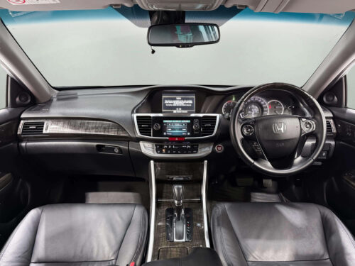 2013-honda-accord-2-0-el-1p2773v-slide-thumbnail-4