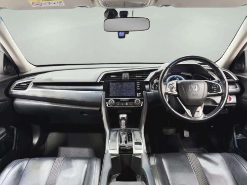 2019-honda-civic-1-8-el-1s1349-slide-thumbnail-4