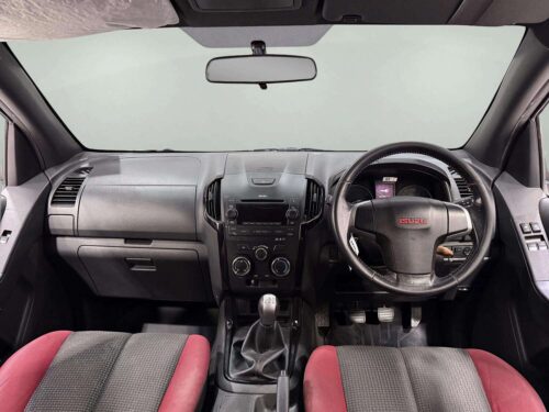 2014-isuzu-d-max-2-5-x-series-z-space-cab-1n0112v-slide-thumbnail-4