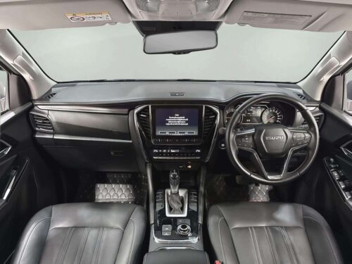 2023-isuzu-mu-x-3-0-phantom-collection-ultimate-4wd-1p2742-slide-thumbnail-4